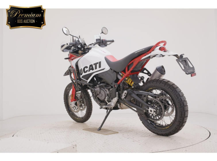 Мотоцикл Ducati DESERT X с пробегом 155 km с пробегом 155 km