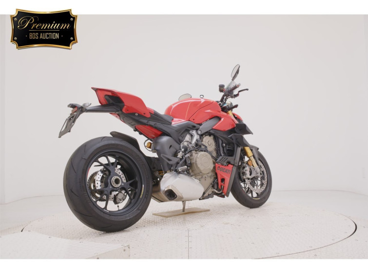 Мотоцикл Ducati STREET FIGHTER V4 з пробігом 3972 km з пробігом 3972 km