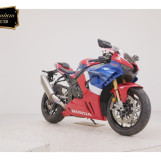 Мотоцикл Honda CBR1000RR SP с пробегом 3558 km с пробегом 3558 km