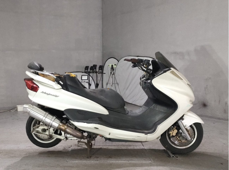 Мотоцикл Yamaha MAJESTY 250 с пробегом 7749 km