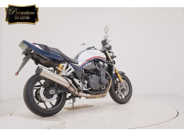 Мотоцикл Honda CB1300SF с пробегом 35675 km с пробегом 35675 km