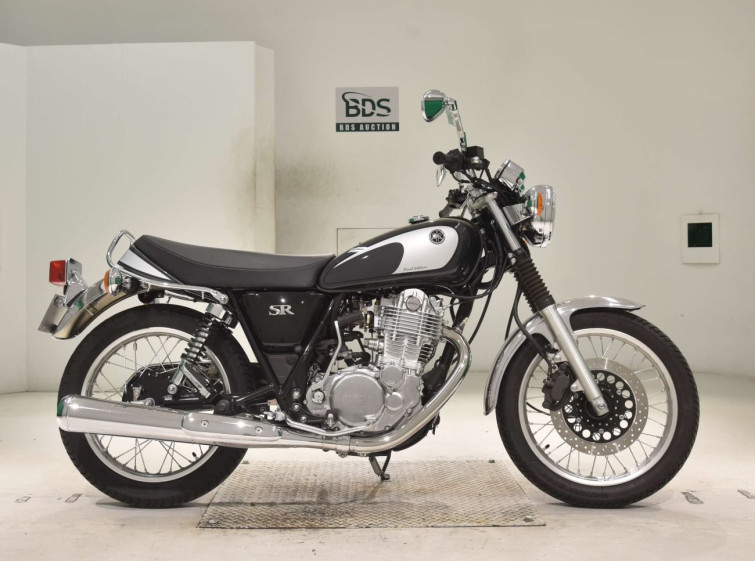 Мотоцикл Yamaha SR400 с пробегом 5295 km