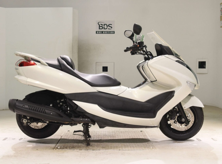 Мотоцикл Yamaha MAJESTY 250 с пробегом 27372 km