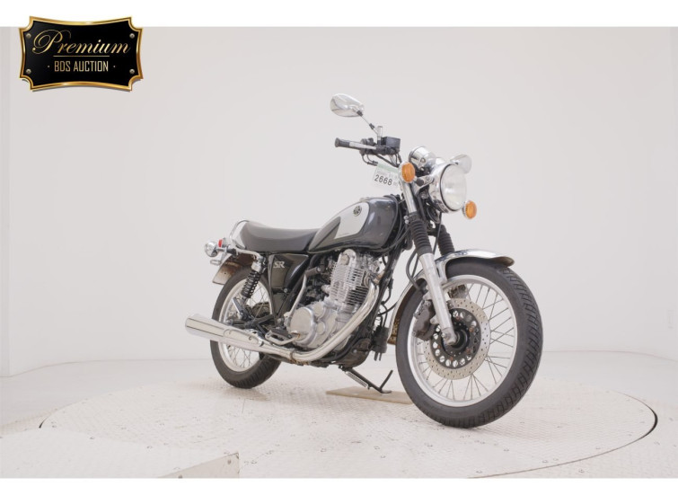 Мотоцикл Yamaha SR400 з пробігом 1256 km з пробігом 1256 km