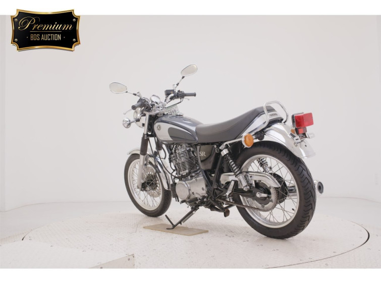Мотоцикл Yamaha SR400 з пробігом 1256 km з пробігом 1256 km