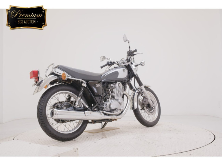 Мотоцикл Yamaha SR400 з пробігом 1256 km з пробігом 1256 km