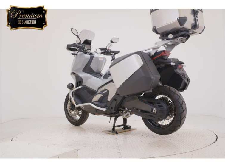 Мотоцикл Honda X-ADV750-2 з пробігом 9433 km з пробігом 9433 km