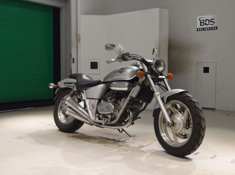 Мотоцикл Honda MAGNA250 с пробегом 12164 km с пробегом 12164 km