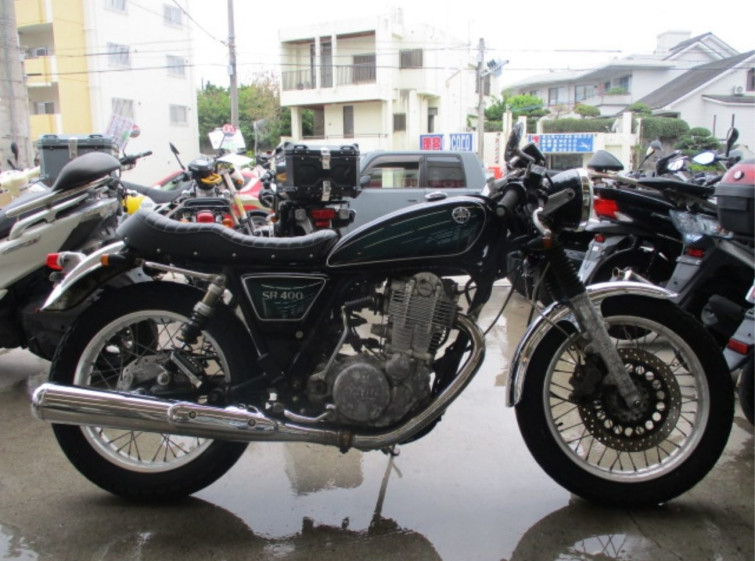Мотоцикл Yamaha SR400 с пробегом 9613 km