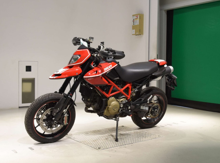 Мотоцикл Ducati HYPERMOTARD 1100 EVO з пробігом 23655 km з пробігом 23655 km