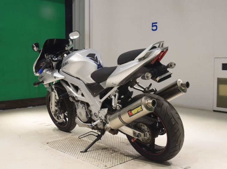 Мотоцикл Suzuki SV1000S з пробігом 54654 km з пробігом 54654 km