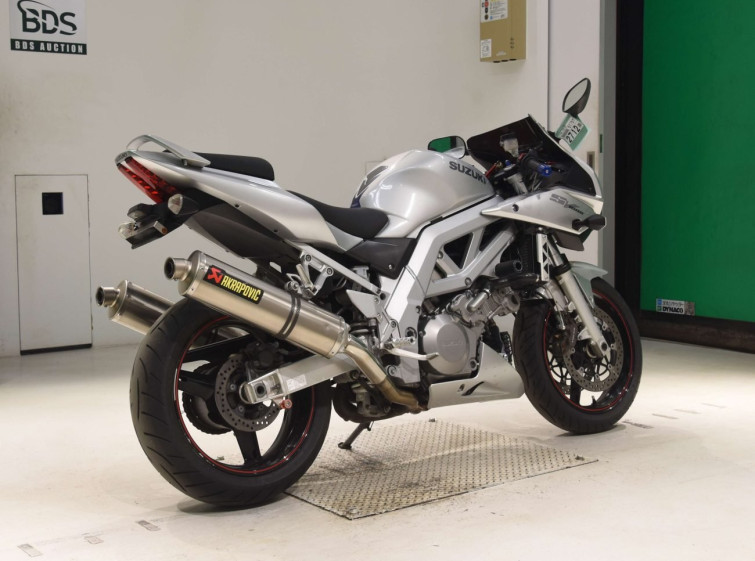 Мотоцикл Suzuki SV1000S з пробігом 54654 km з пробігом 54654 km