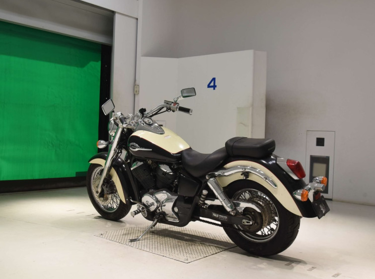 Мотоцикл Honda SHADOW750 з пробігом 15671 km з пробігом 15671 km