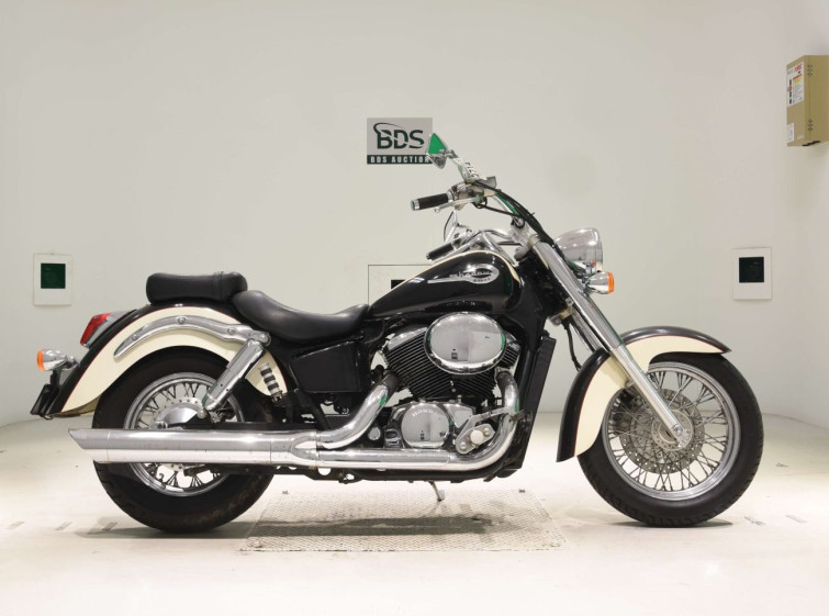 Мотоцикл Honda SHADOW750 з пробігом 15671 km з пробігом 15671 km