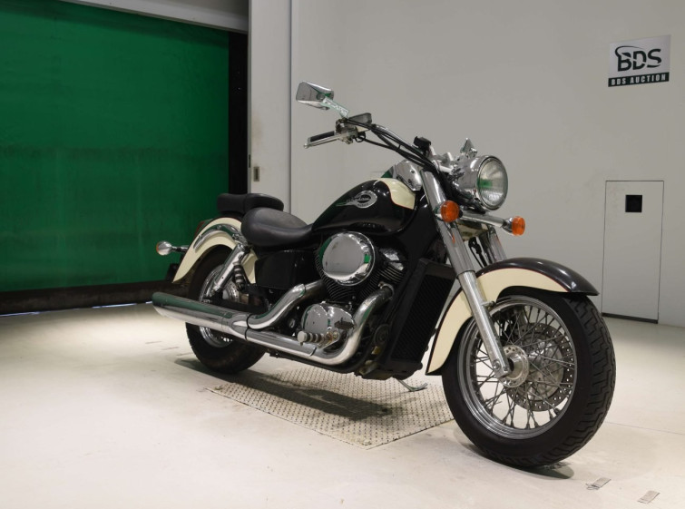 Мотоцикл Honda SHADOW750 з пробігом 15671 km з пробігом 15671 km