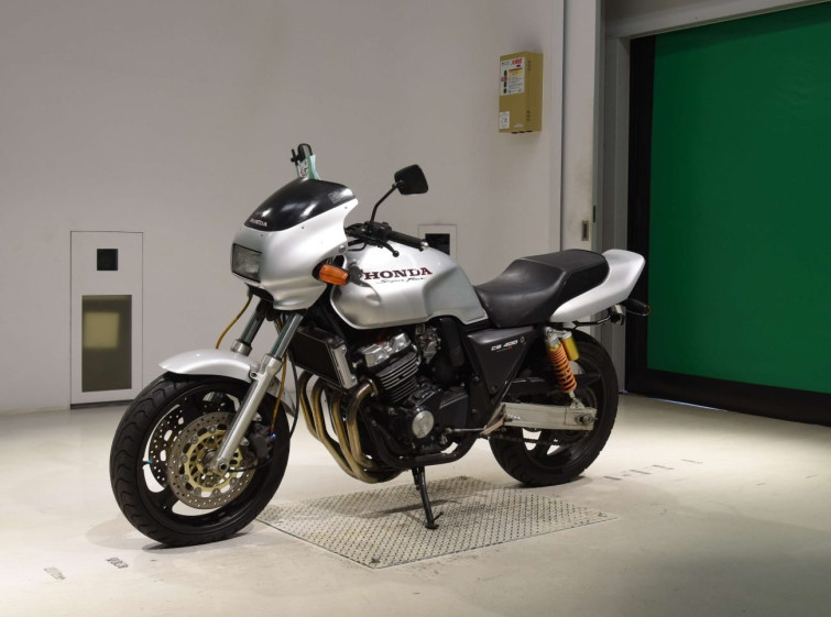 Мотоцикл Honda CB400SFR с пробегом 20352 km с пробегом 20352 km