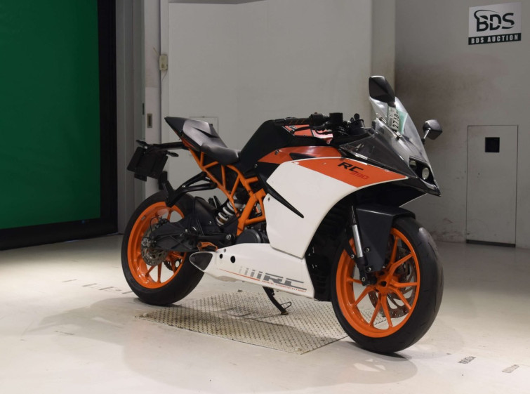 Мотоцикл KTM RC 390 с пробегом 27285 km с пробегом 27285 km
