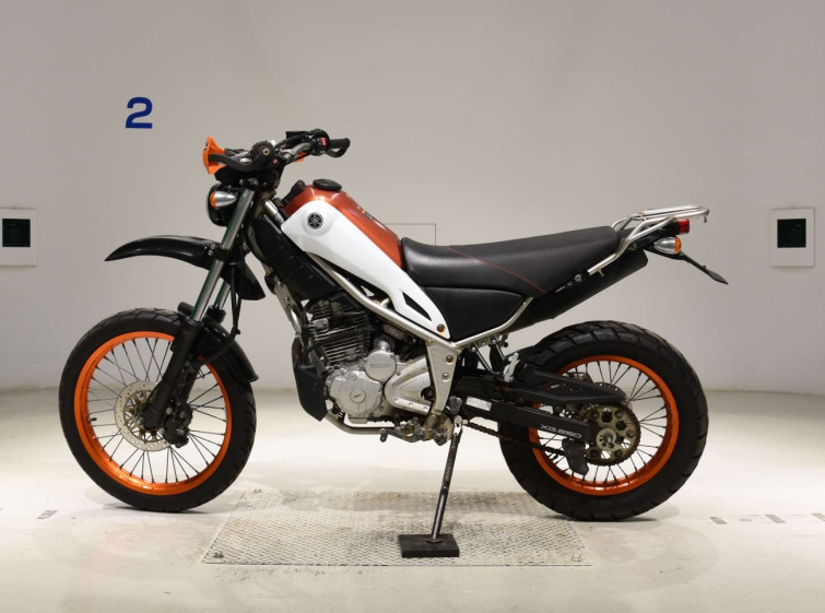 Мотоцикл Yamaha TRICKER с пробегом 18992 km с пробегом 18992 km