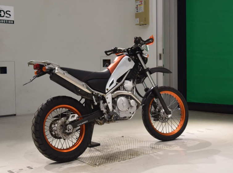 Мотоцикл Yamaha TRICKER с пробегом 18992 km с пробегом 18992 km