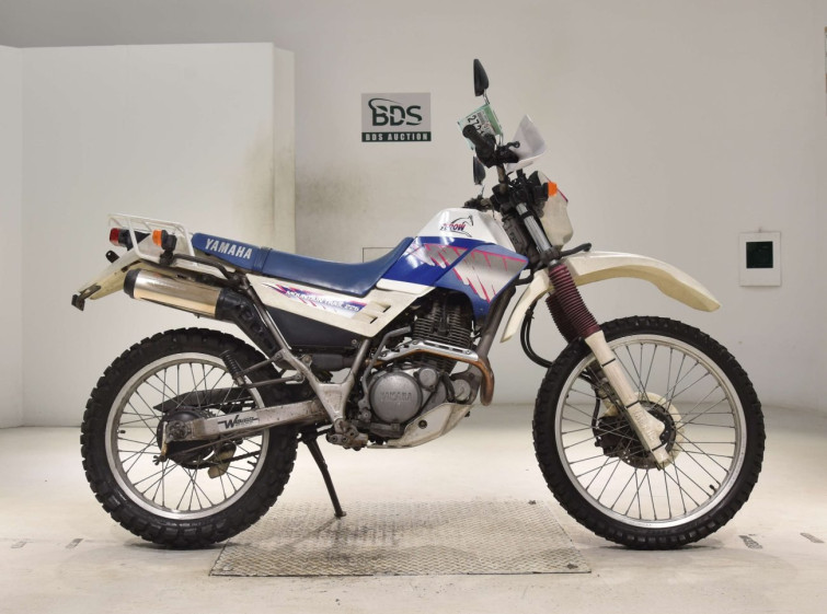 Мотоцикл Yamaha SEROW XT225 с пробегом 27901 km с пробегом 27901 km