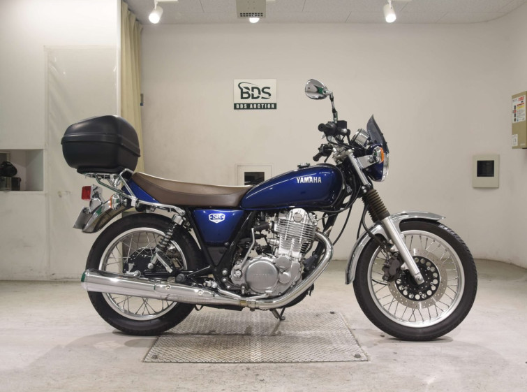 Мотоцикл Yamaha SR400 с пробегом 5046 km