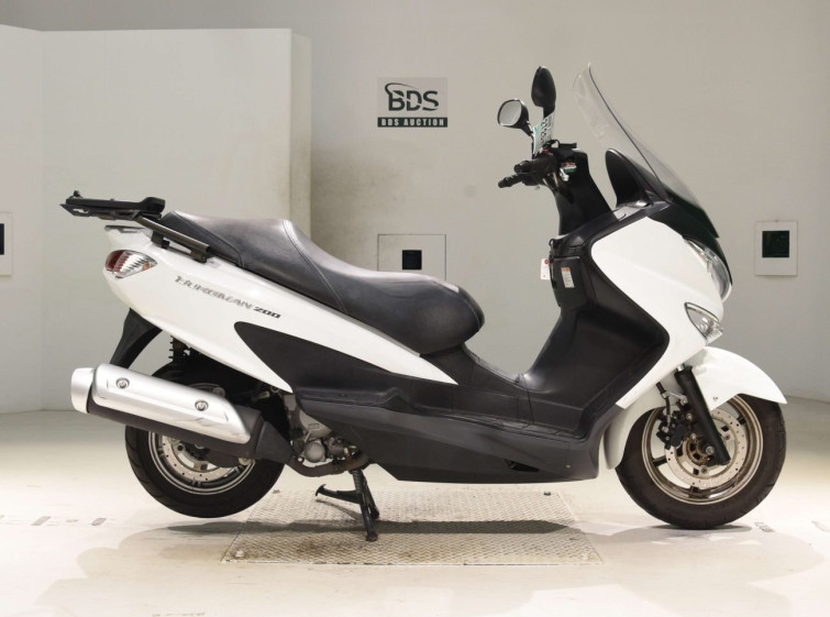 Мотоцикл Suzuki BURGMAN200 с пробегом 15439 km с пробегом 15439 km