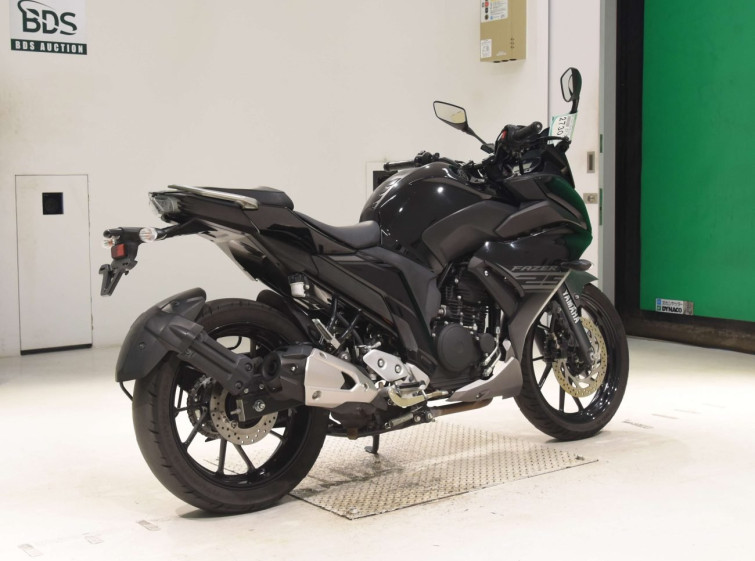 Мотоцикл Yamaha FZ25 з пробігом 27262 km з пробігом 27262 km