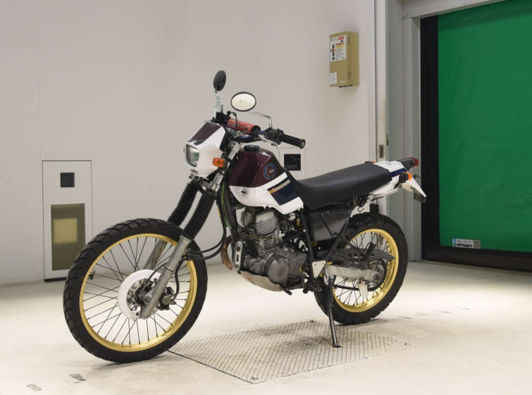 Мотоцикл Yamaha SEROW XT225 с пробегом 23781 km с пробегом 23781 km