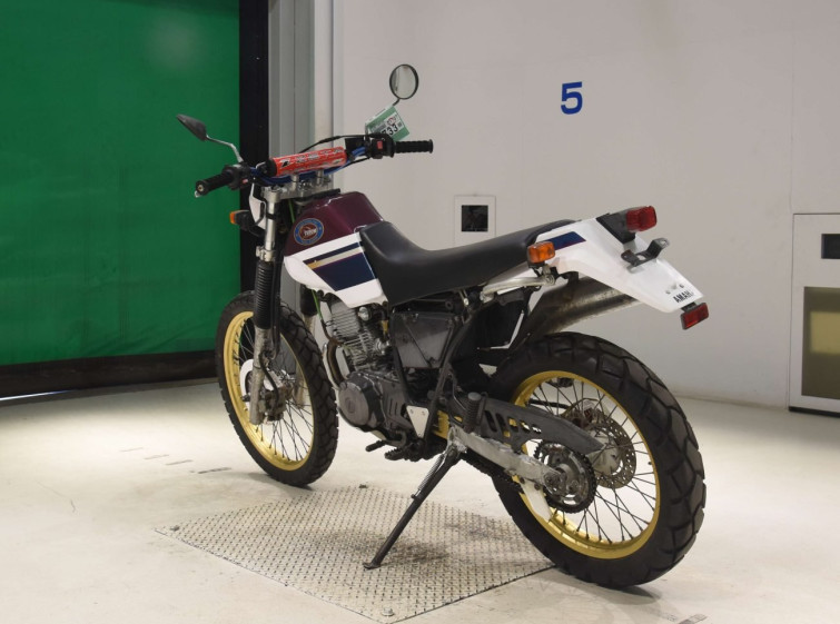 Мотоцикл Yamaha SEROW XT225 с пробегом 23781 km с пробегом 23781 km