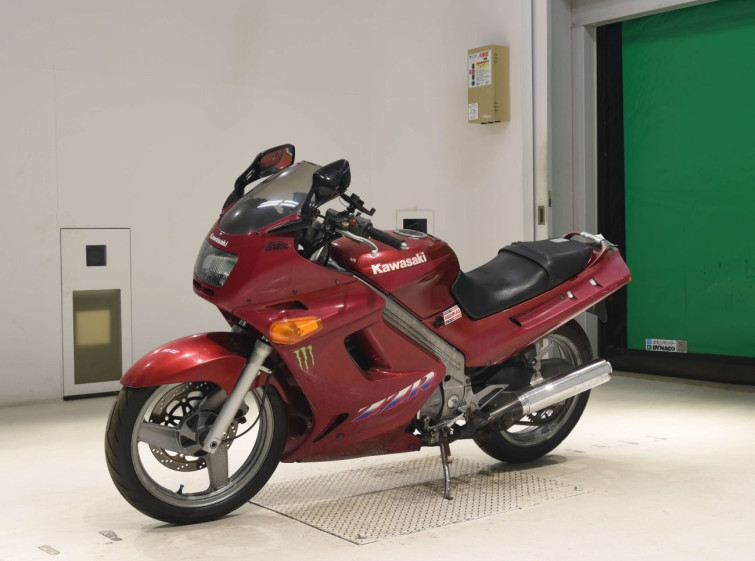 Мотоцикл Kawasaki ZZ-R250 з пробігом 31374 km з пробігом 31374 km
