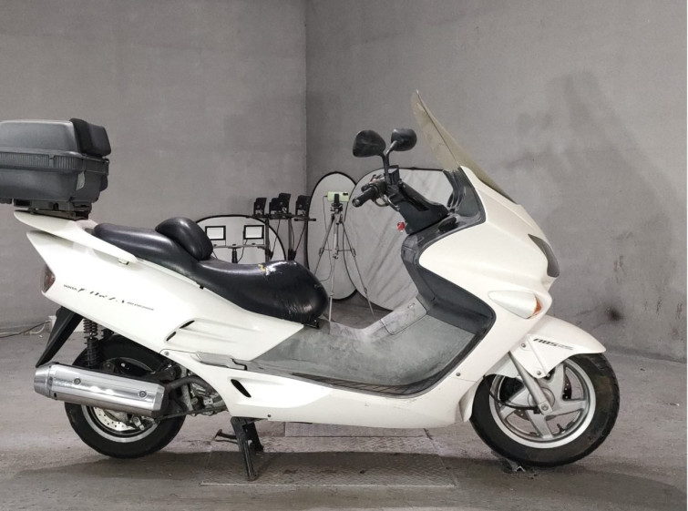 Мотоцикл Honda FORZA с пробегом 9772 km
