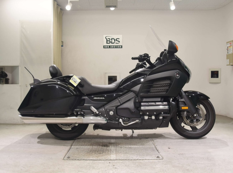 Мотоцикл Honda GL1800 F6B BAGGER с пробегом 9829 km