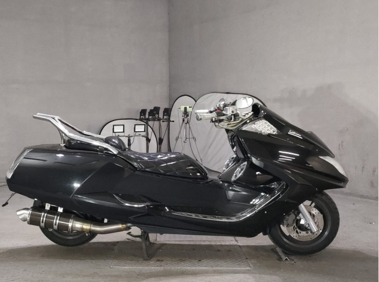 Мотоцикл Yamaha MAGAZUM з пробігом 18354 km