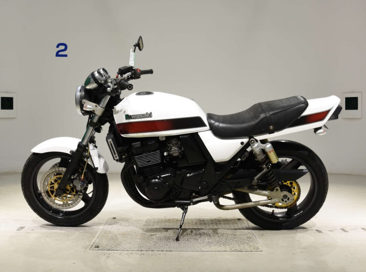 Мотоцикл Kawasaki ZRX400 з пробігом 39391 km з пробігом 39391 km