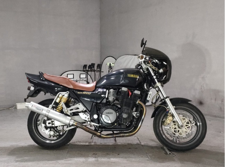 Мотоцикл Yamaha XJR1200 з пробігом 563 km