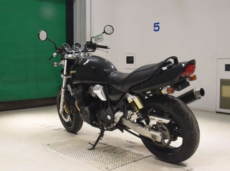 Мотоцикл Suzuki GSX400 INAZUMA с пробегом 28540 km с пробегом 28540 km