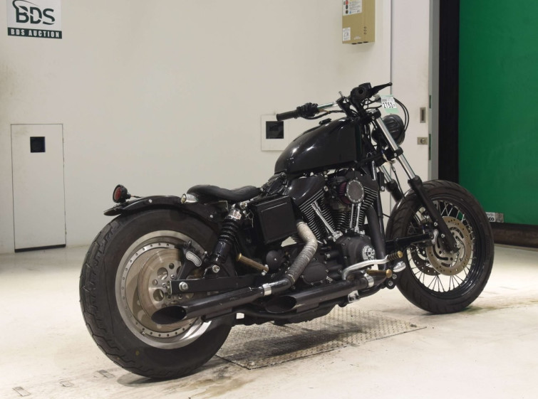 Мотоцикл HD SUPER GLIDE FXDX1450 з пробігом 17608 km з пробігом 17608 km
