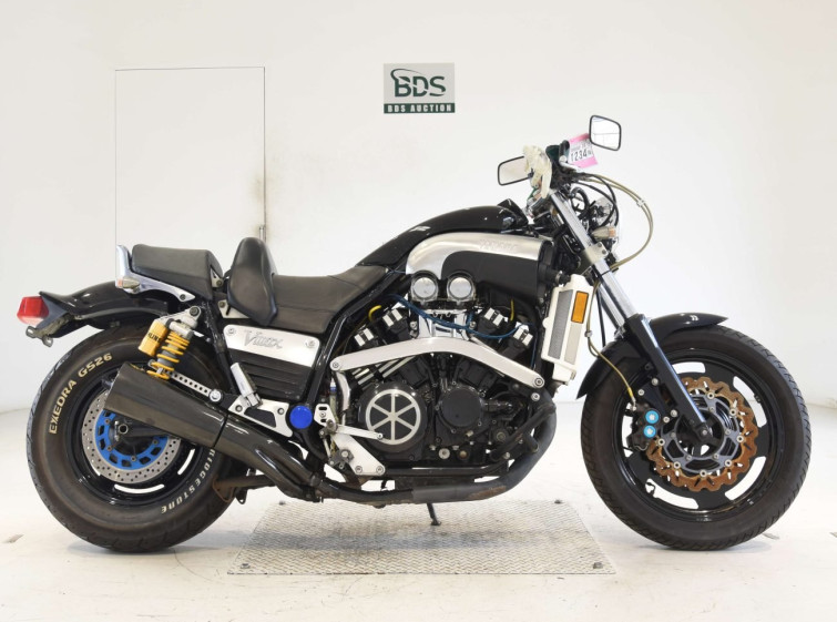 Мотоцикл Yamaha V-MAX1200 з пробігом 23538 km