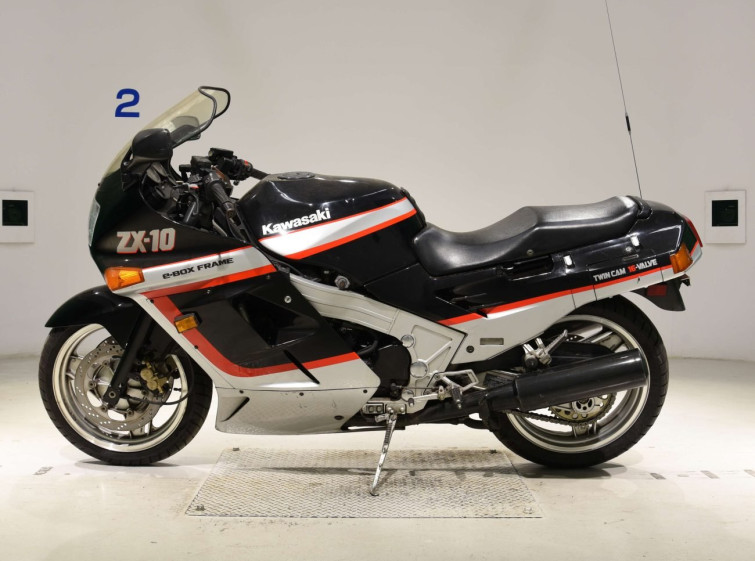 Мотоцикл Kawasaki ZX-10 с пробегом 85133 km с пробегом 85133 km