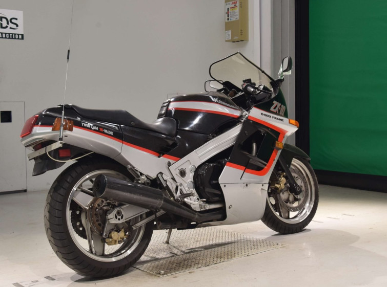 Мотоцикл Kawasaki ZX-10 с пробегом 85133 km с пробегом 85133 km