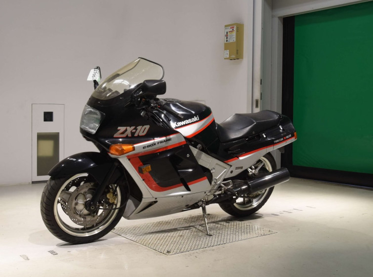Мотоцикл Kawasaki ZX-10 с пробегом 85133 km с пробегом 85133 km