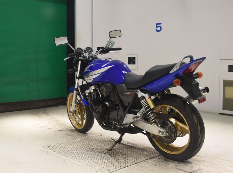 Мотоцикл Honda CB400SFV с пробегом 18870 km с пробегом 18870 km