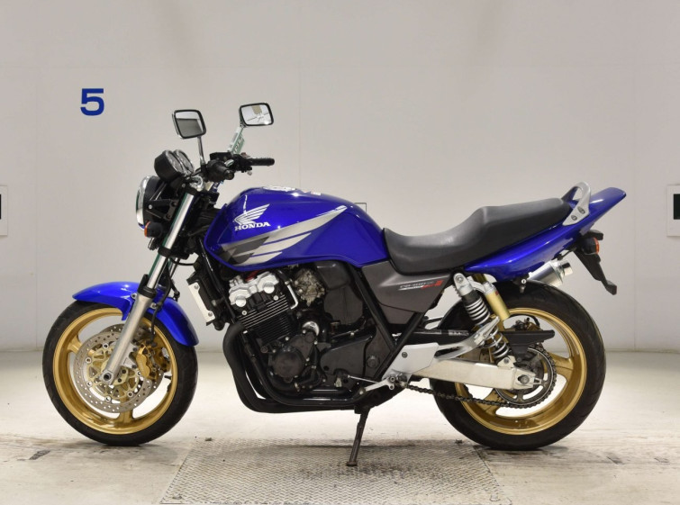 Мотоцикл Honda CB400SFV с пробегом 18870 km с пробегом 18870 km