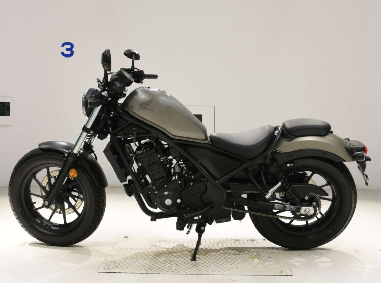 Мотоцикл Honda REBEL CMX250 с пробегом 3539 km с пробегом 3539 km