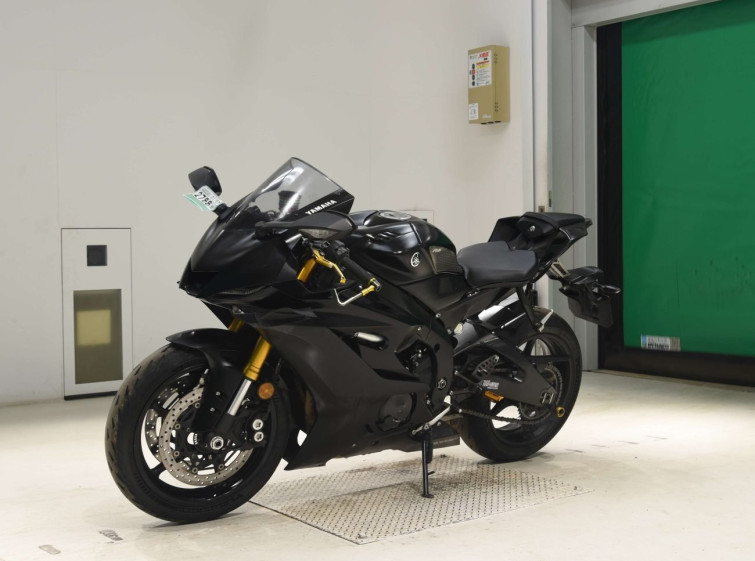 Мотоцикл Yamaha YZF-R6 с пробегом 57276 km с пробегом 57276 km