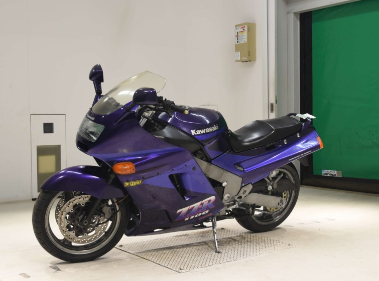 Мотоцикл Kawasaki ZZ-R1100 з пробігом 53722 km з пробігом 53722 km