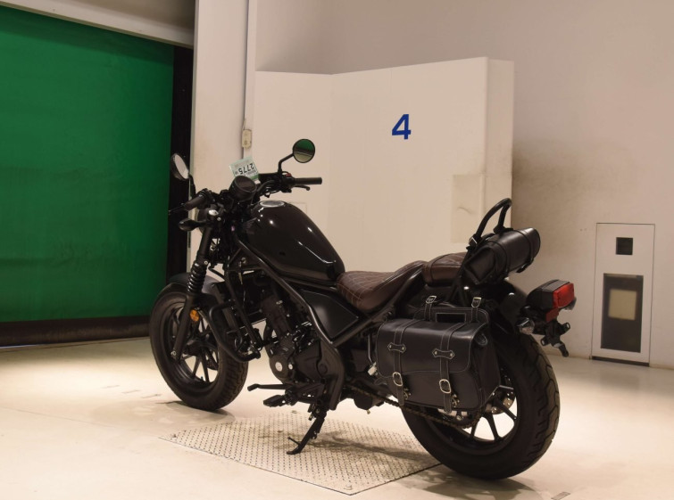 Мотоцикл Honda REBEL CMX250 з пробігом 7160 km з пробігом 7160 km