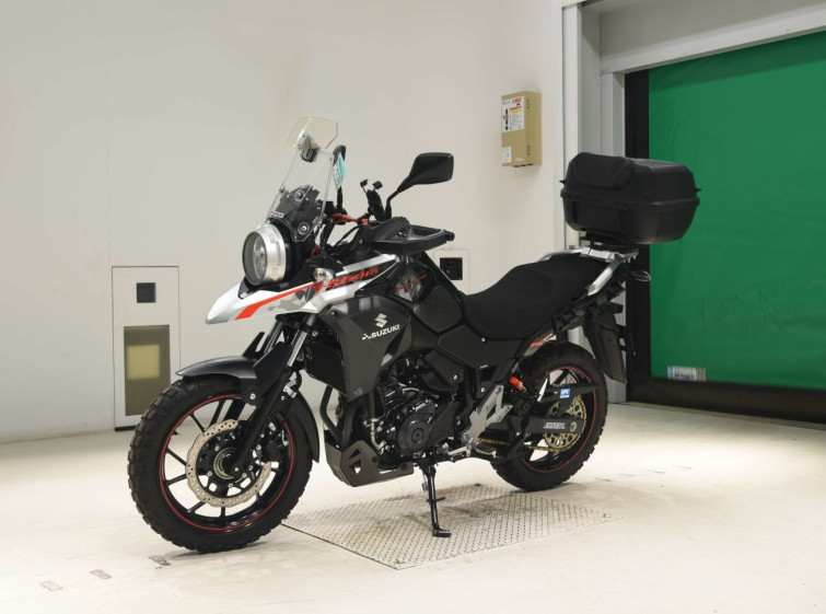 Мотоцикл Suzuki V-STROM DL250 з пробігом 14562 km з пробігом 14562 km