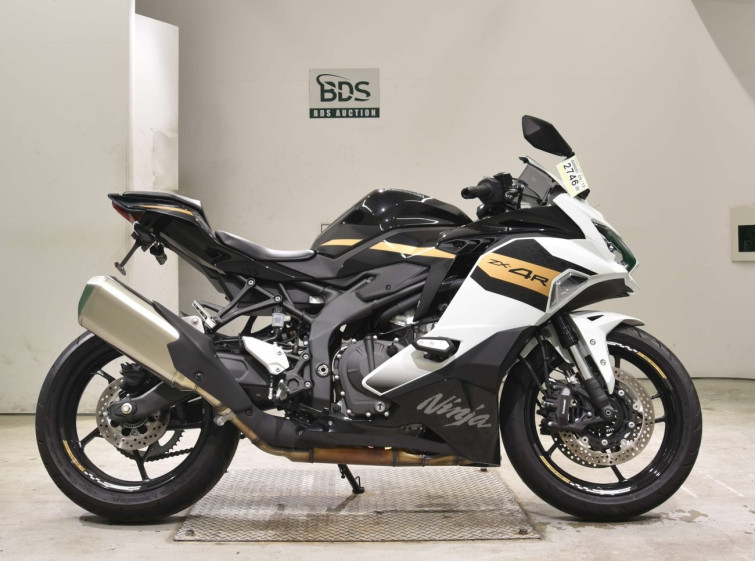 Мотоцикл Kawasaki ZX4RR з пробігом 5315 km