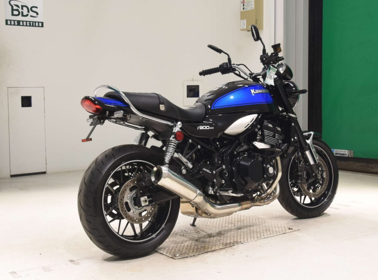 Мотоцикл Kawasaki Z900RS с пробегом 6054 km с пробегом 6054 km